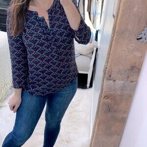 Daniel Rainn floral top size medium